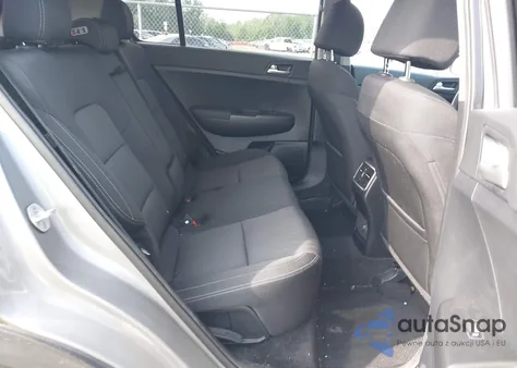 2020 Kia Sportage Lx z USA, uszkodzony, nr VIN KNDPMCAC4L7633030